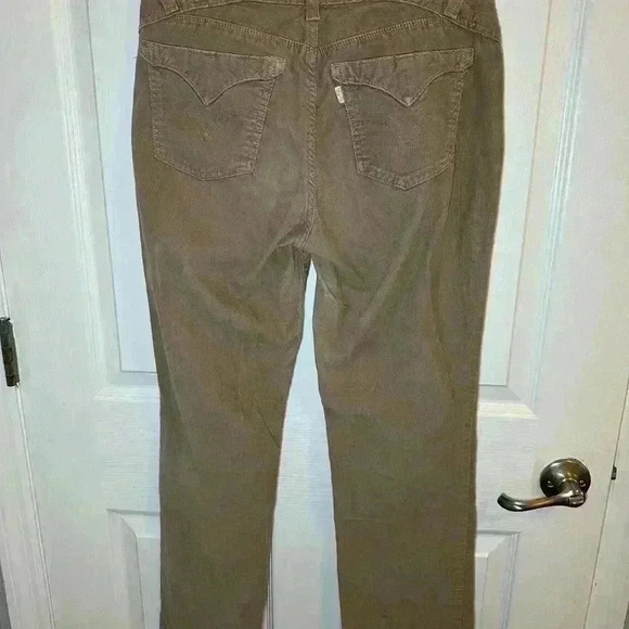 Levi’s 505 Straight Leg Silver Tab Ladies Tan Corduroy Jeans size 4M W27 L32 - Picture 2 of 8
